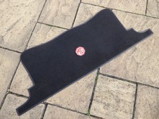MGB & MGBGT & MGC & MGCGT BATTERY COVER CARPET & "MG" LOGO
