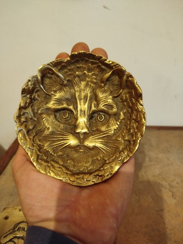 Solid brass cat face - brass,