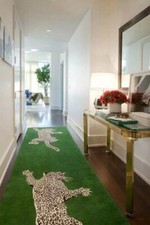 Leopard Green Ruuner Hand