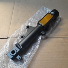 2019 Yamaha YS125 right fork