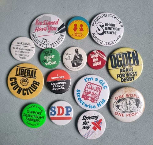 Vintage political badge - badge, bundle
