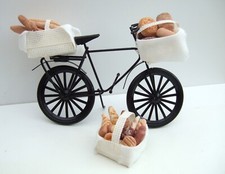 Dolls Hou -  Bakers bike   -