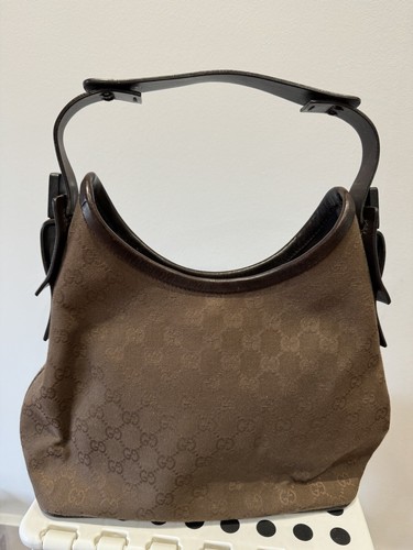 Gucci bag with handle - gucci,