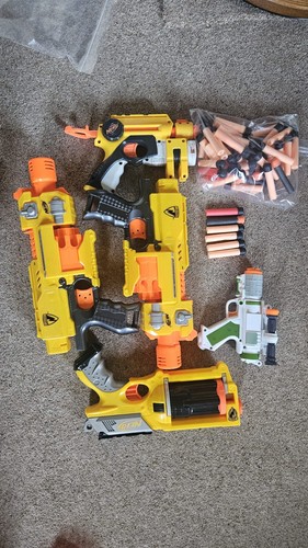 Nerf gun bundle - gun, bullets
