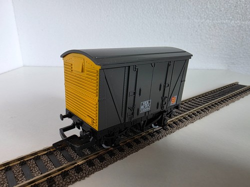 Hornby railfreight grey - railfreight,