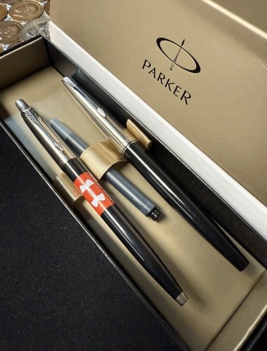 Vintage 1982 parker black - vintage,