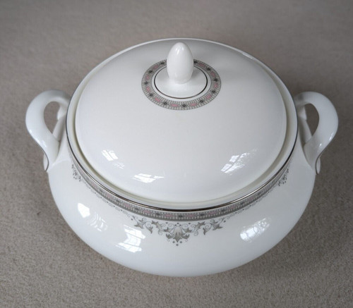 Royal doulton york - fine, bone