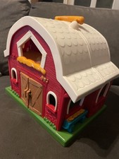 farm / stable ,red barn