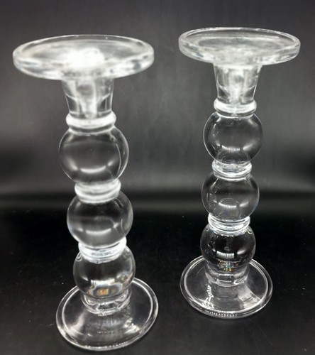 Pair crystal pillar - of,