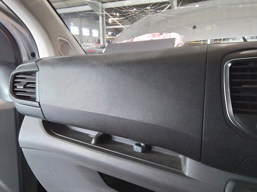Glove box vauxhall vivaro mk3 - vauxhall,