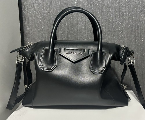 Givenchy antigona black soft - black,