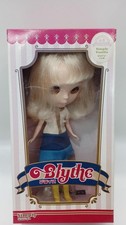 Takara Tomy Neo Blythe Simply