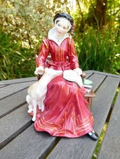 Vintage royal doulton figurine - royal,