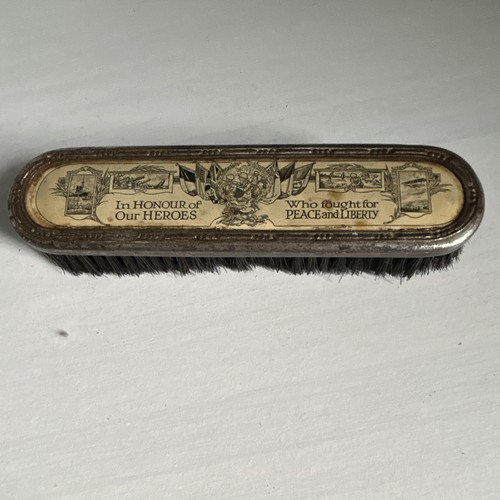 Work war clothes brush - 1,