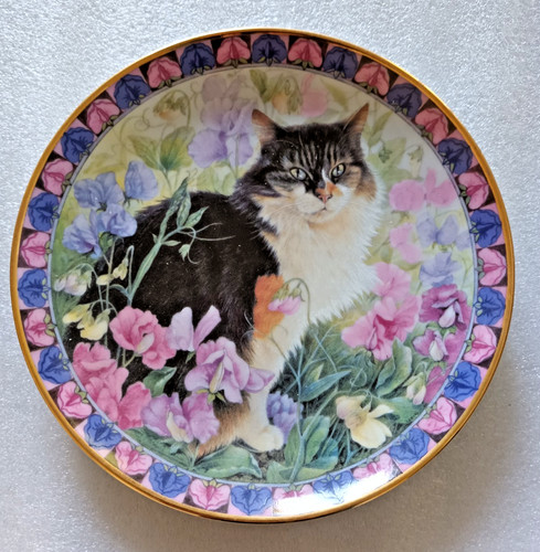 Lesley anne ivory danbury - lesley, mint