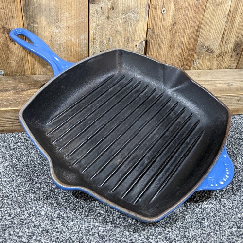 Creuset blue cast iron - le,