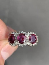 18ct Gold Stunning 3 Stone Ruby And Diamond Triple Cluster Ring 3.7g