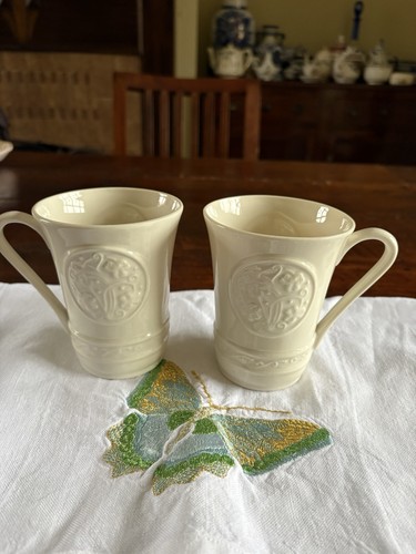 Pair belleek living ireland - pair,