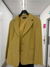 Beautiful Yellow Hucke Woman's