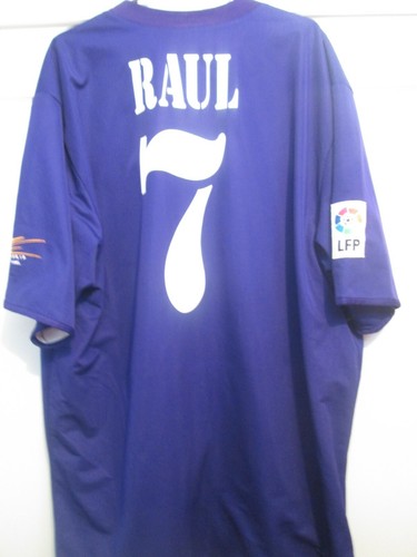 Real madrid 2001 - real, 2001-2002