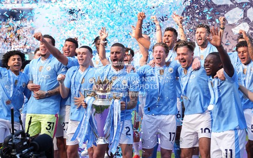 Trophy premier league - trophy, man