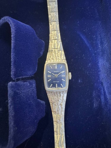Tissot watch ladies - watch,