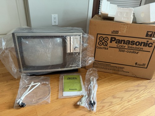 Vintage panasonic color - color, tv