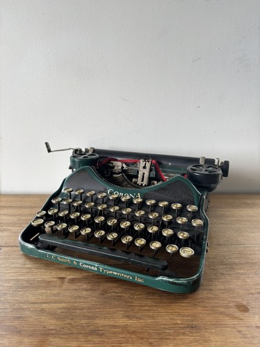 Vintage 1920s corona green - 1920s,