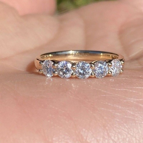 Round diamond 5 stone - 0.85,