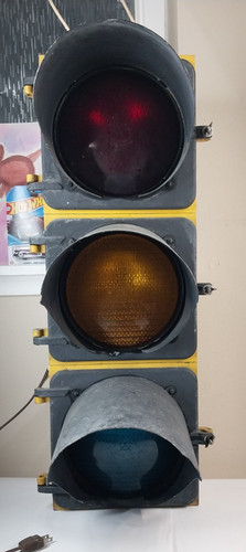 Vintage traffic signal - vintage,