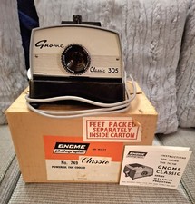 Gnome Classic Slide Projector 305 2 x 2 No. 749 300W In Original Box