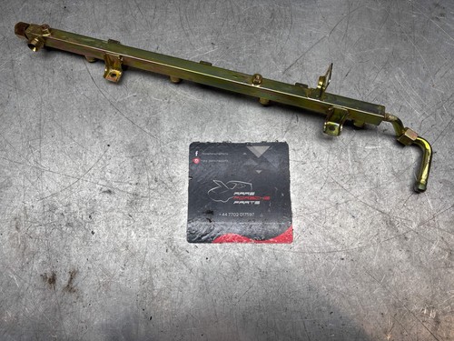 Porsche 928 fuel rail - porsche,