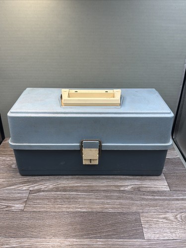 Vintage blue tackle box - ,