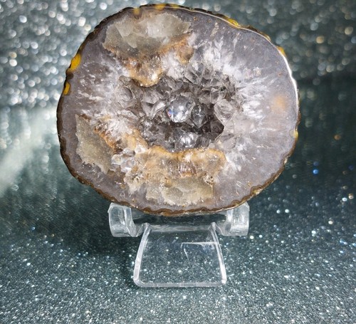 Clear quartz agate - clear, geode