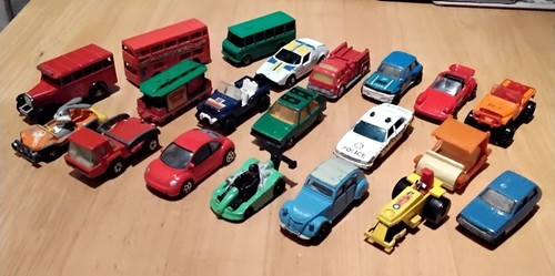 Diecast toy cars bundle - diecast, x20