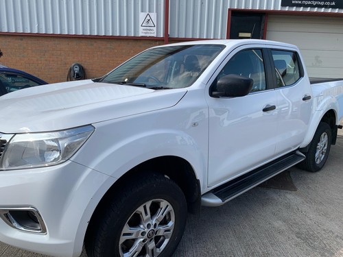 Nissan navara diesel pick - nissan, up
