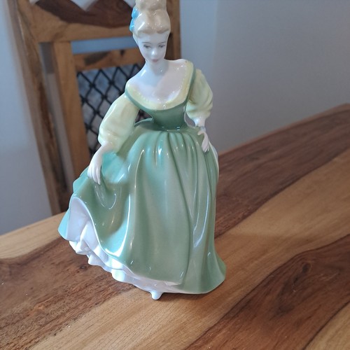 Royal doulton figurine - doulton,