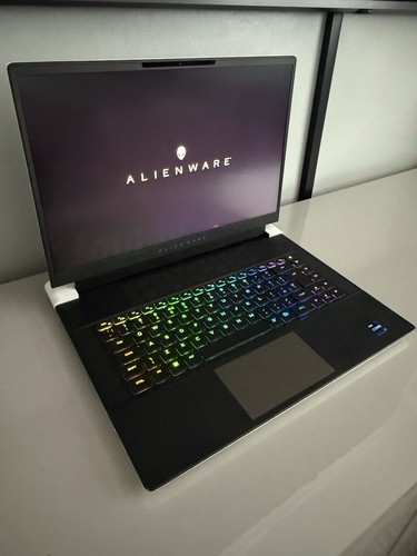Alienware x16 i9 13900hk - x16,