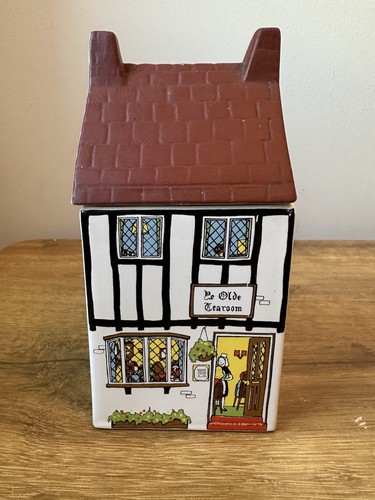 Vintage wade village - wade,