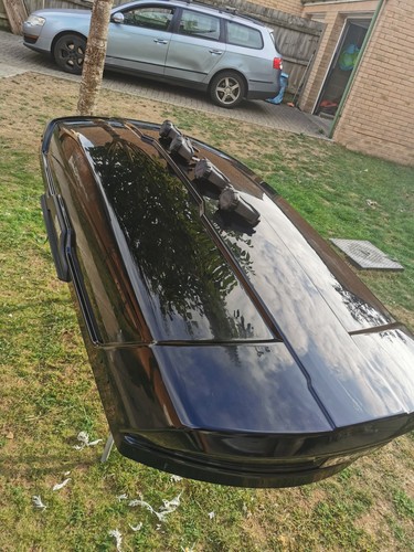 Roof box - roof,