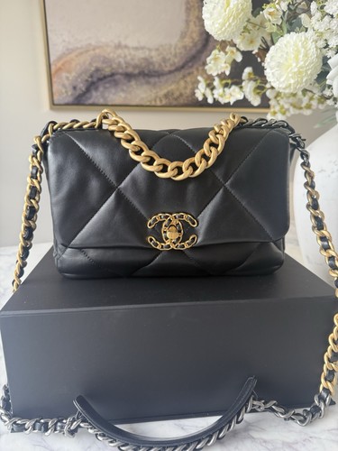 Chanel womens black - 19,