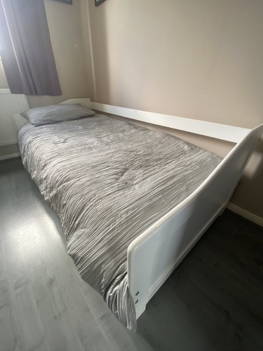 Single bed with trundle - bed,