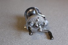 Vintage Pflueger Summit Model 1993 Casting Reel