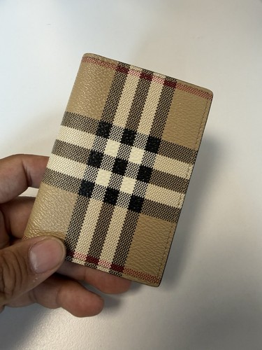 Second handed burberry - second, card