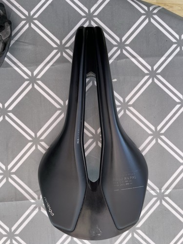 Prologo nago pas carbon - r4,