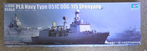 Trumpeter 200 scale - 1/200, navy
