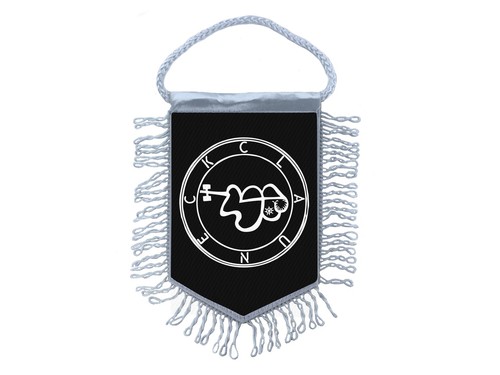Mini flag pennant clauneck