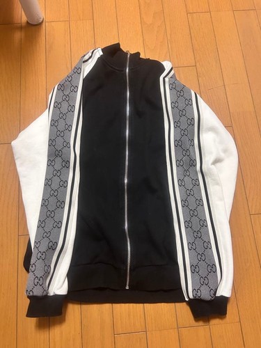 Gucci side stripe - side,