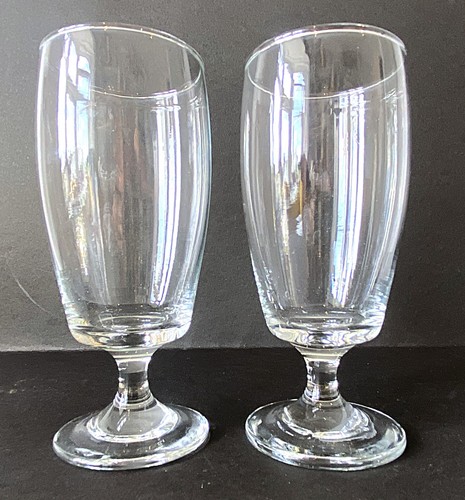 Pair vintage stemmed half - , pint