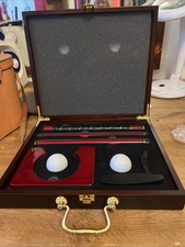 Executive Indoor Golf Putting